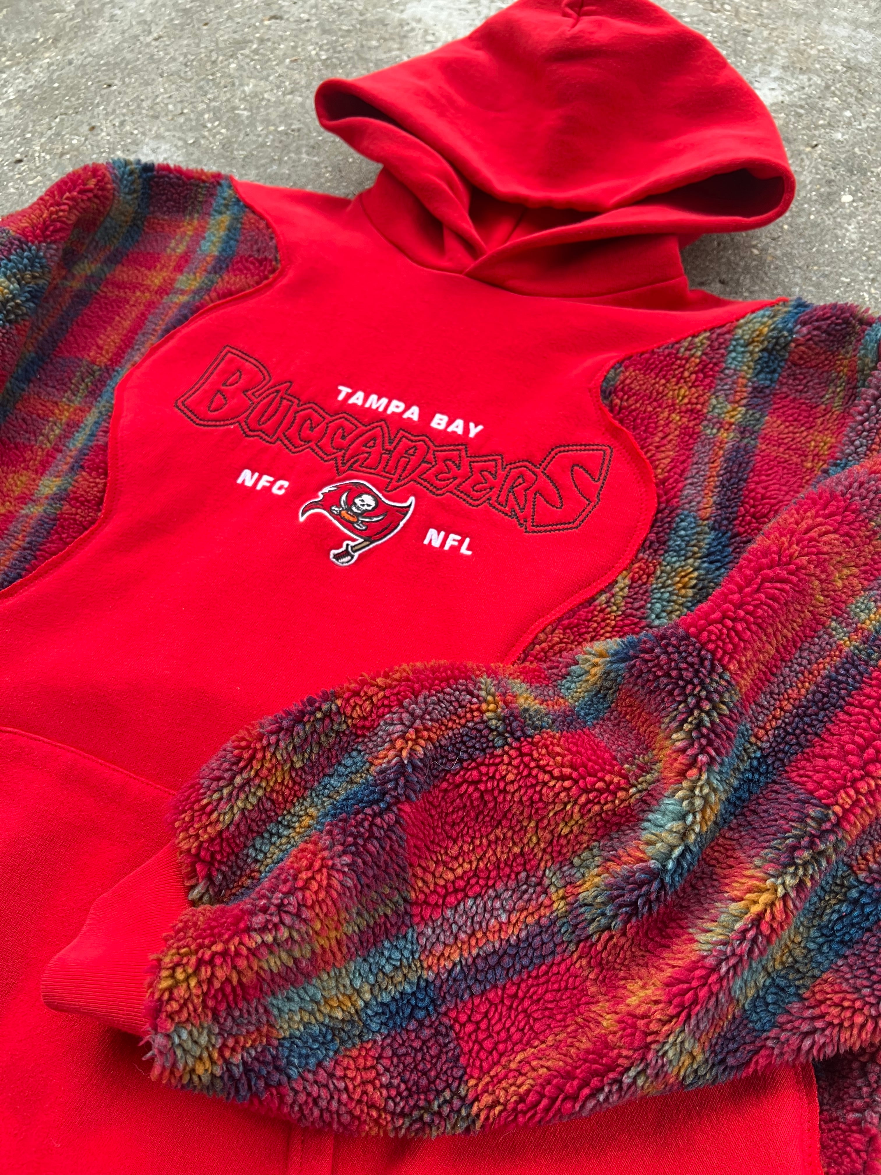 Vintage Buccaneers x Fleece Hoodie (L/XL)