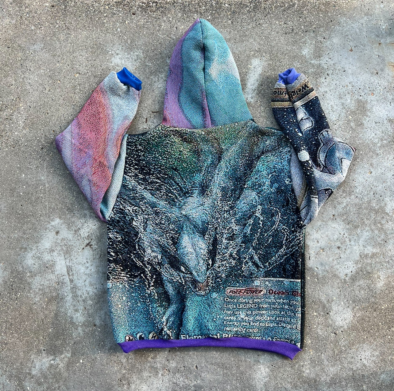 Pokémon Hoodie (L)