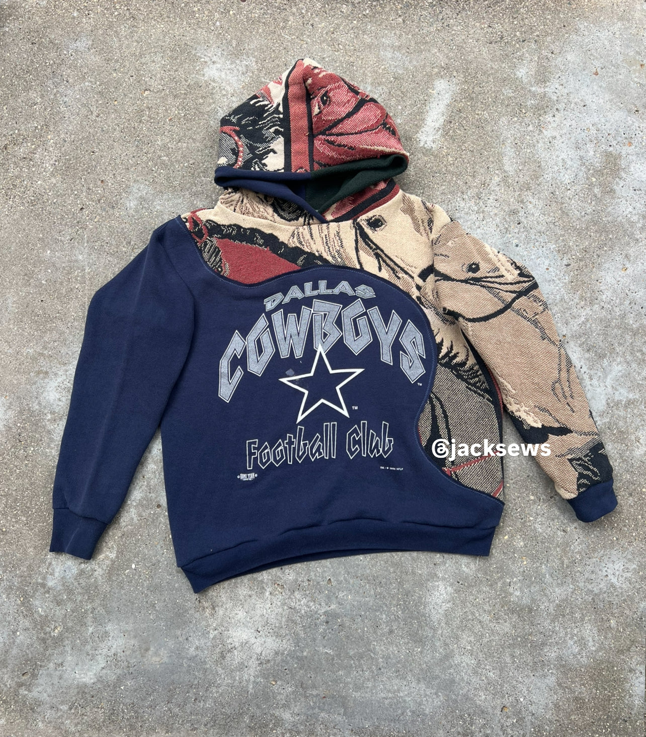 Reworked Vintage Dallas Cowboys Hoodie (Womens L/XL)