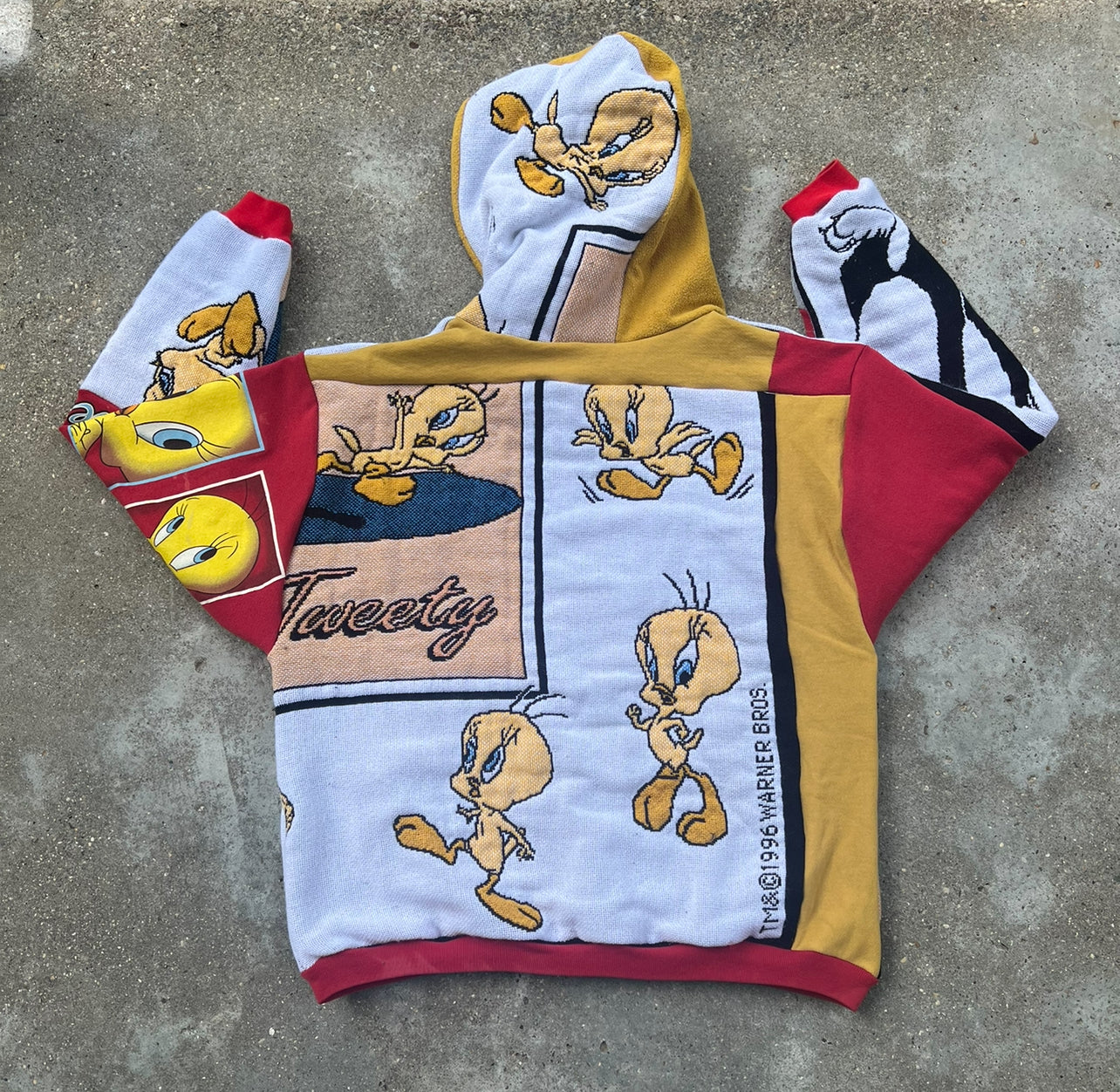 Vintage Looney Tunes Hoodie (XL)