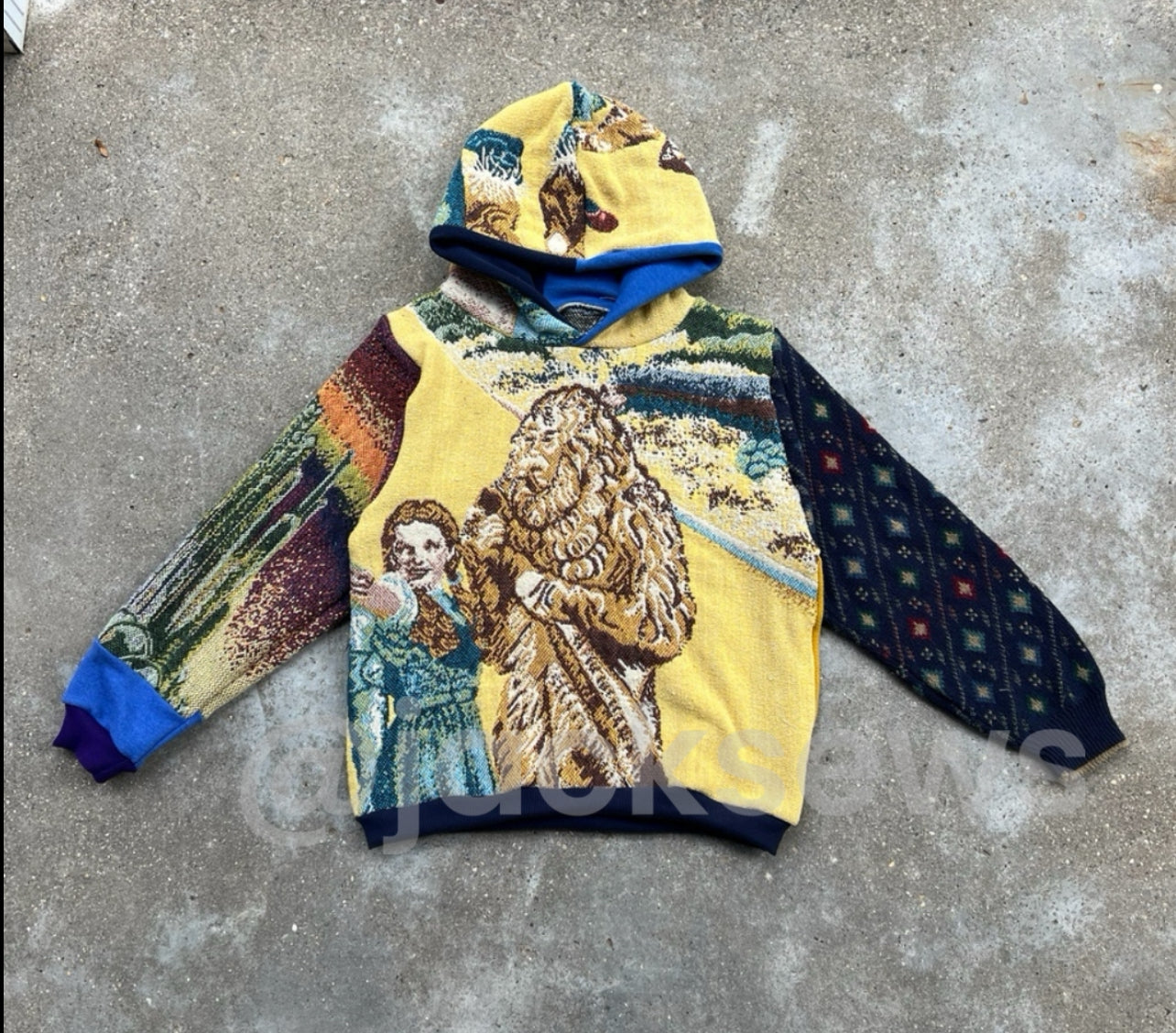 Wizard of Oz Hoodie (S)